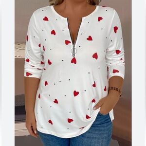 Medium White top w/red hearts